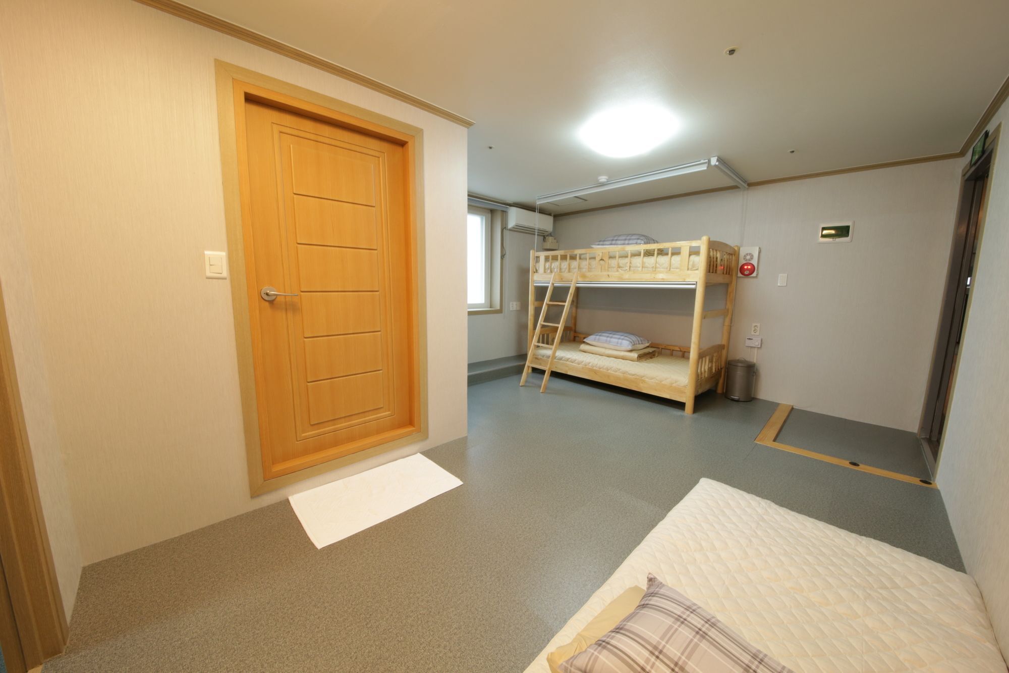 Hostel Familie Busan Station Kültér fotó